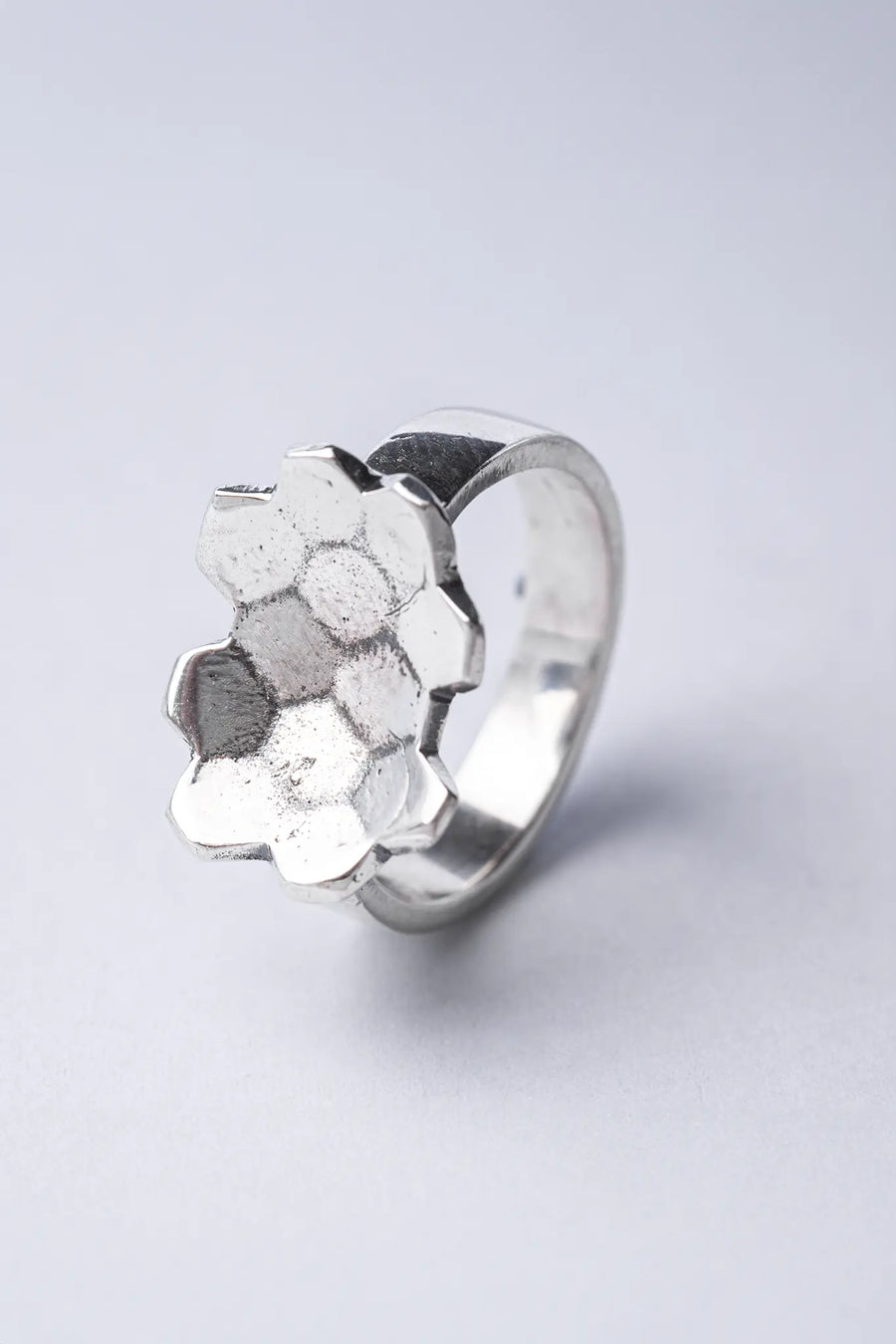 Anillo concavo HEXA